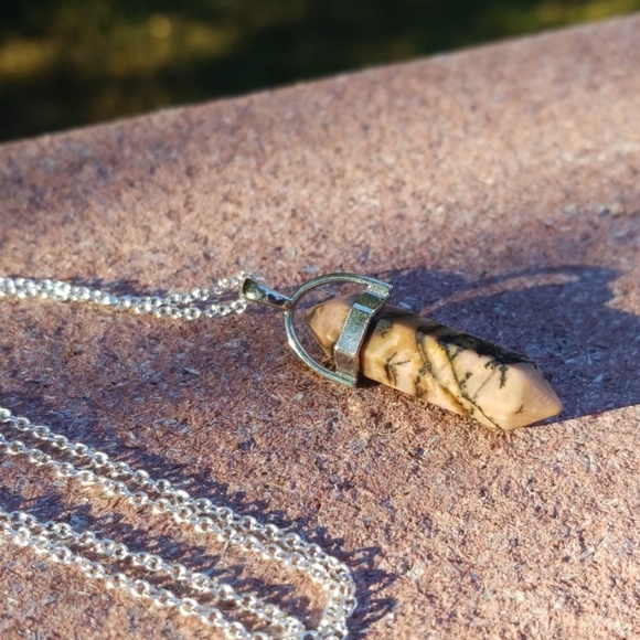 Rhodonite Stone Pendant - Picture 2 of 4